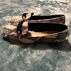 Journey Snake Print Comfort Slip On Flat Loafers Women's Size 11 W